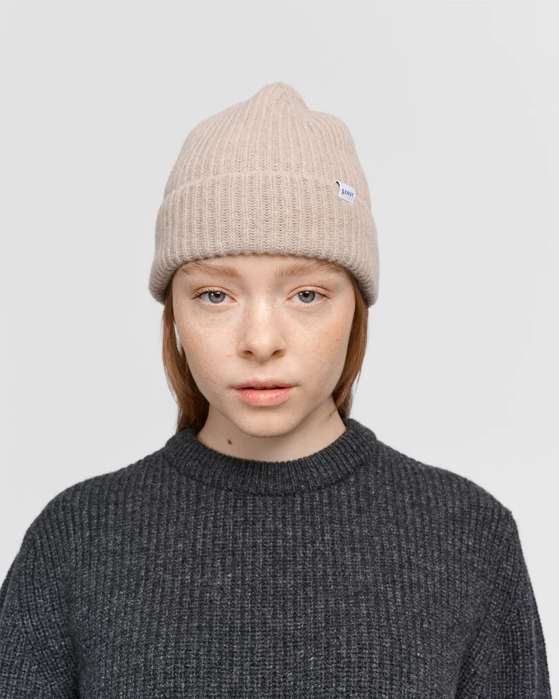 The Unisex Merino Beanie - Dark Beige