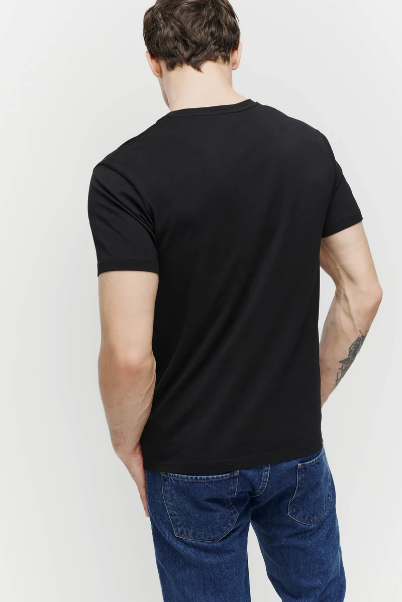 The Perfect T-Shirt - Black