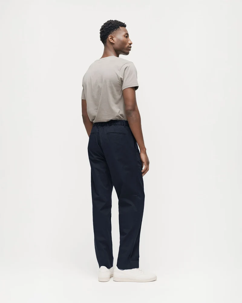 The Relaxed Chino - Navy