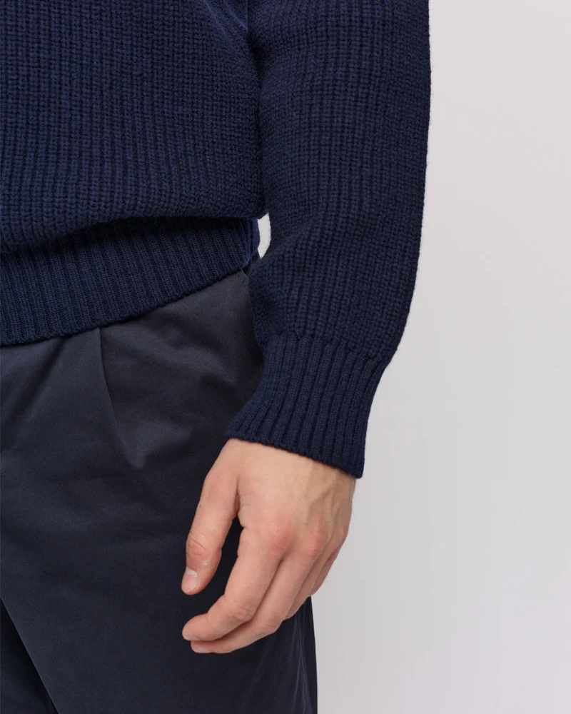 The Heavy Merino Sweater - Navy