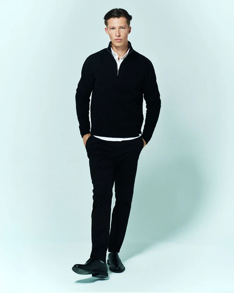 The Half Zip Sweater - Washed Black