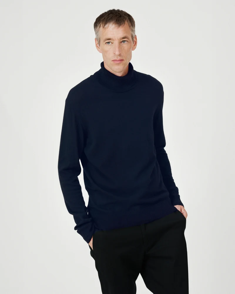 The Merino Roll Neck - Navy
