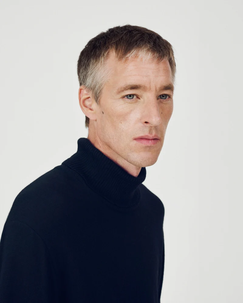The Merino Roll Neck - Navy