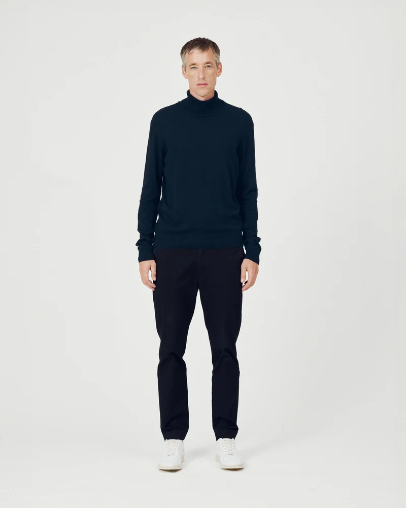 The Merino Roll Neck - Navy
