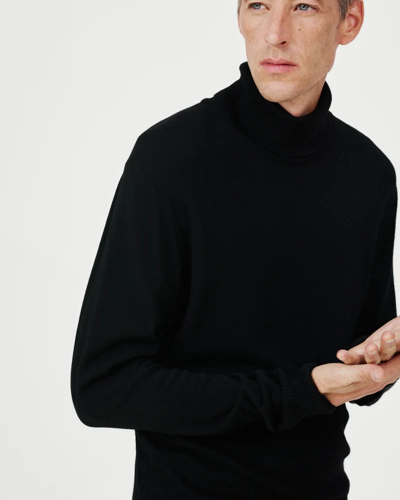 The Merino Roll Neck - Black