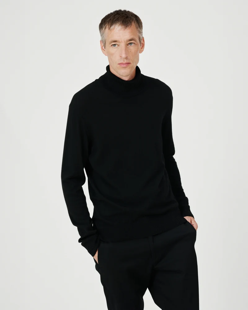 The Merino Roll Neck - Black