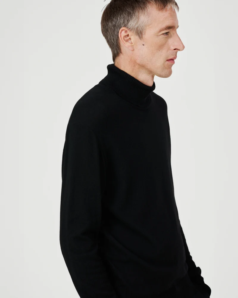 The Merino Roll Neck - Black