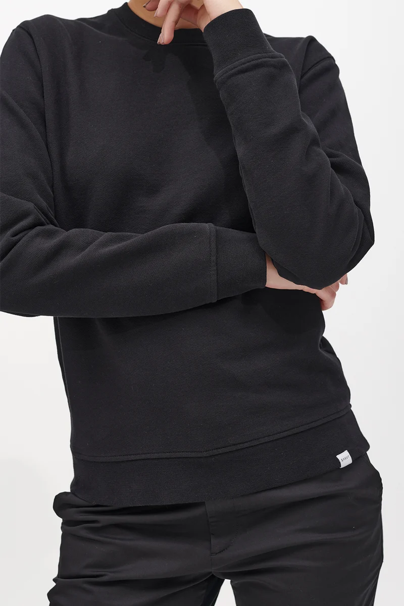 The Unisex Sweatshirt - Washed Black