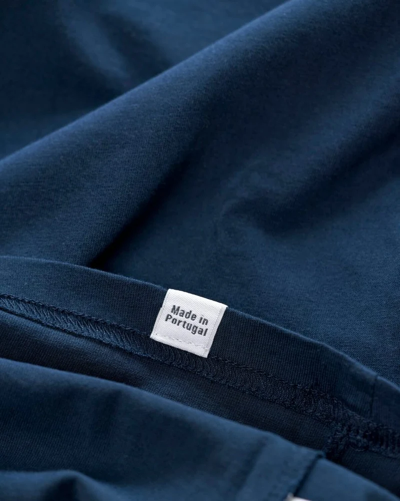 The Unisex T-Shirt - Navy