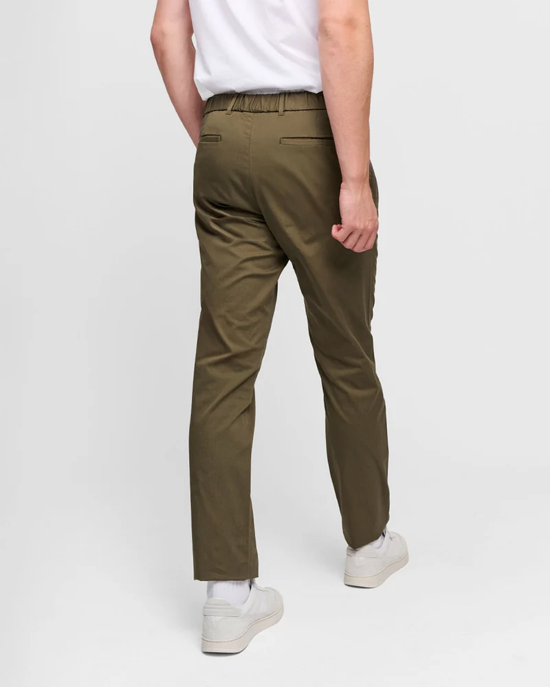 The Perfect Chino - Olive Green