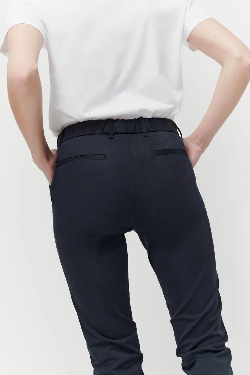 The Unisex Chino - Navy