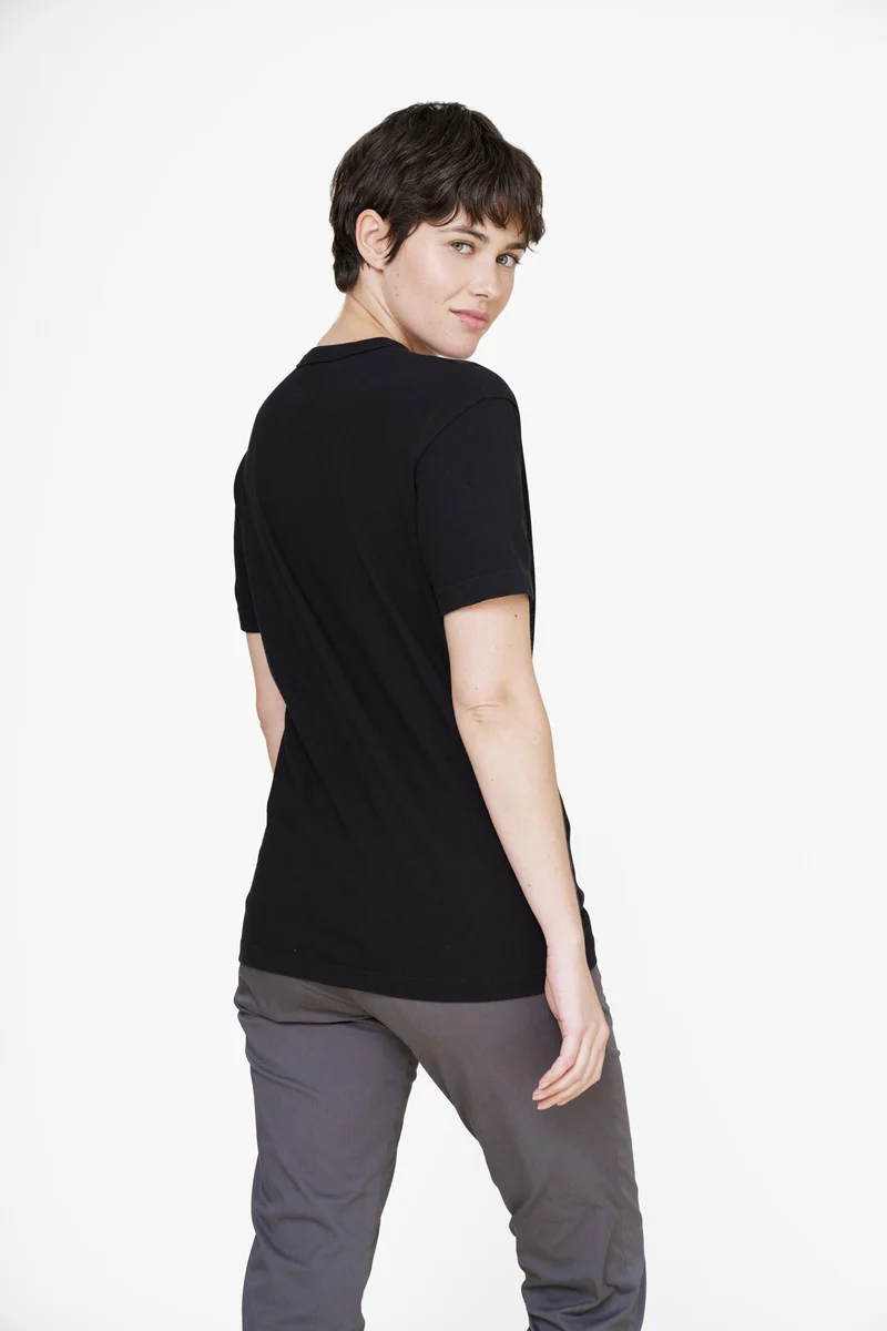 The Heavyweight Unisex T-Shirt - Black