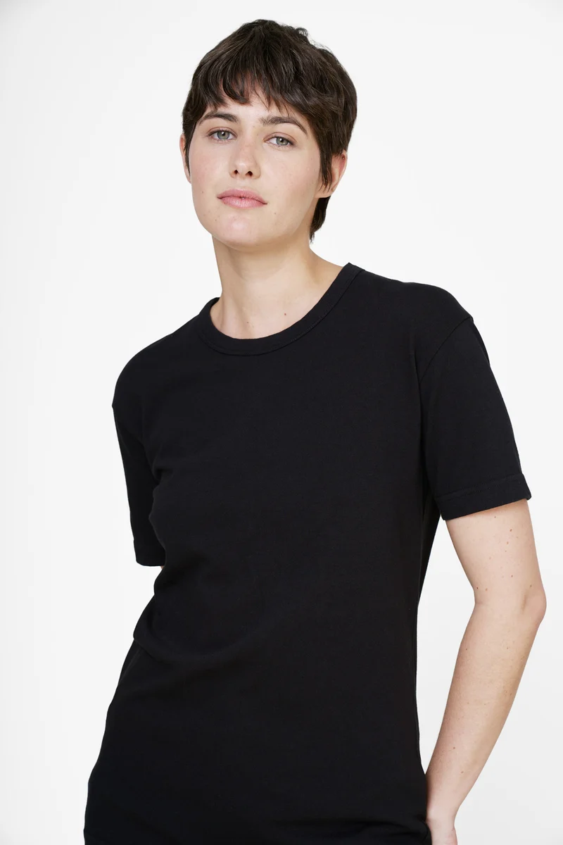 The Heavyweight Unisex T-Shirt - Black
