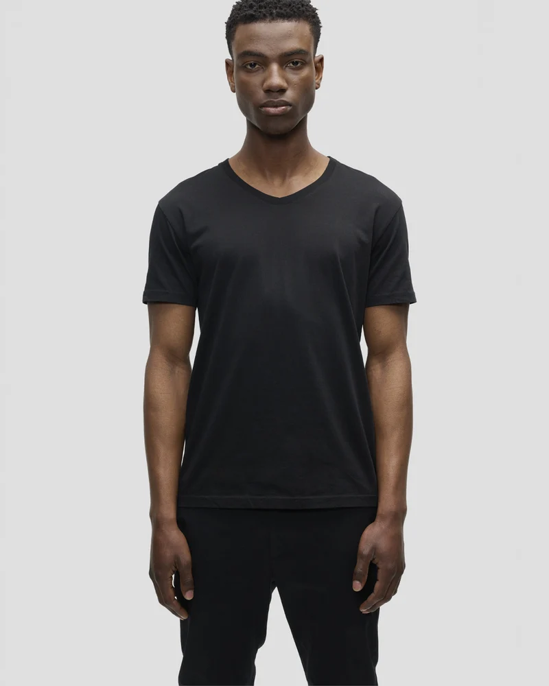 The V-Neck T-Shirt - Black
