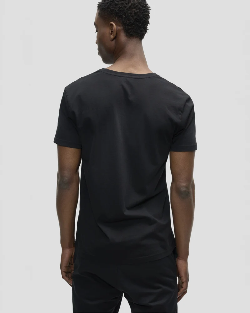 The V-Neck T-Shirt - Black