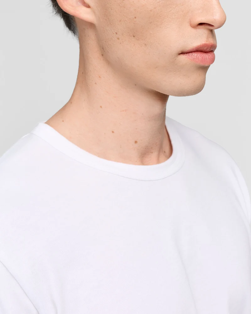 The Longsleeve T-Shirt - White