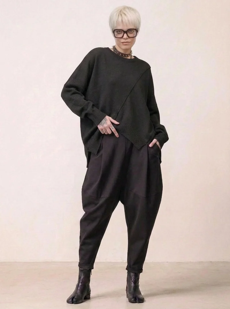 Black pullover