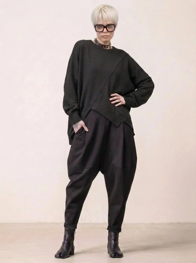 Black pullover