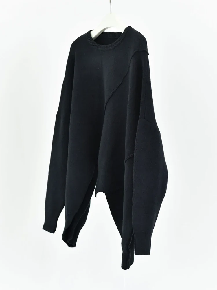 Black pullover