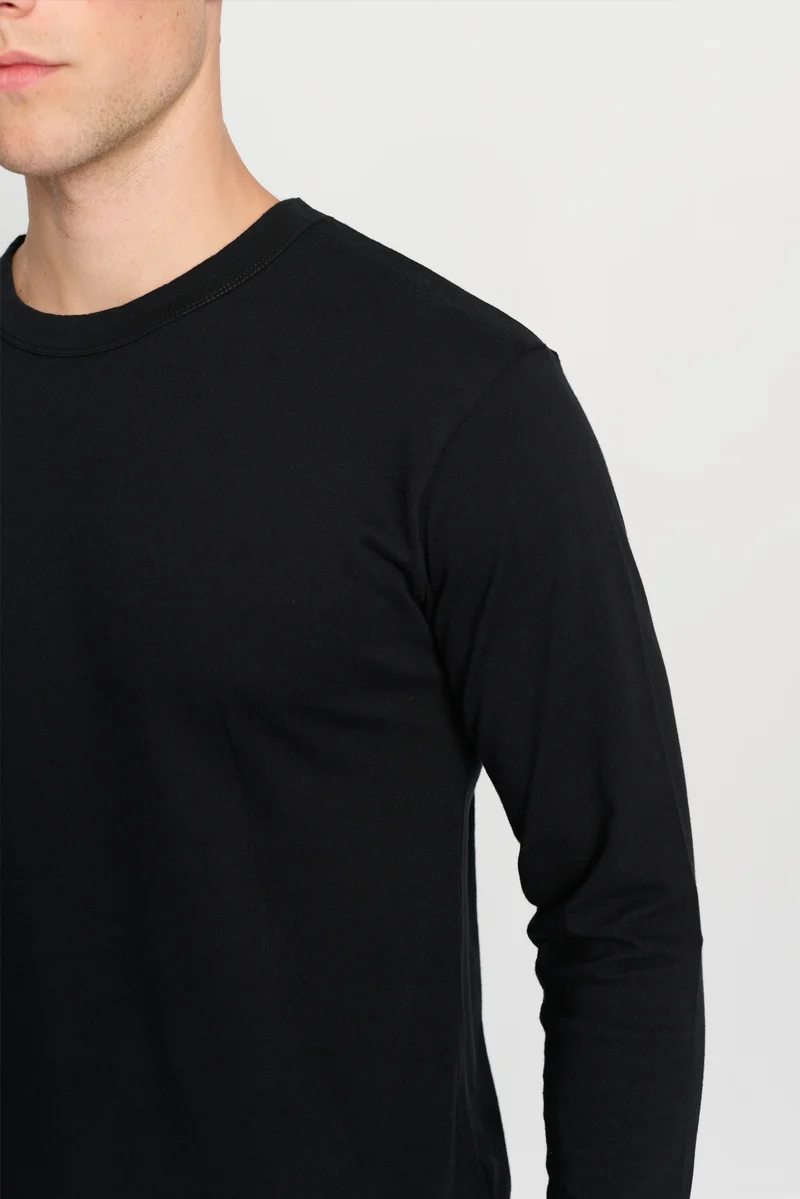 The Longsleeve T-Shirt - Black