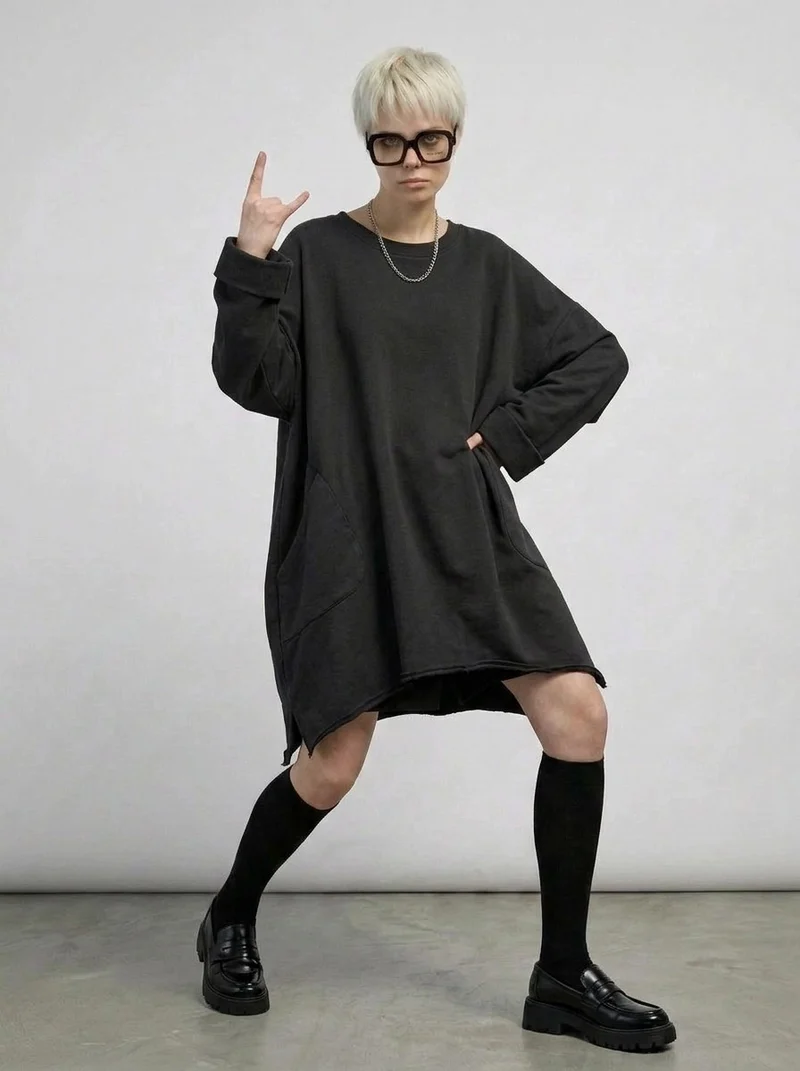 Black Raw Edge Oversized Sweatshirt
