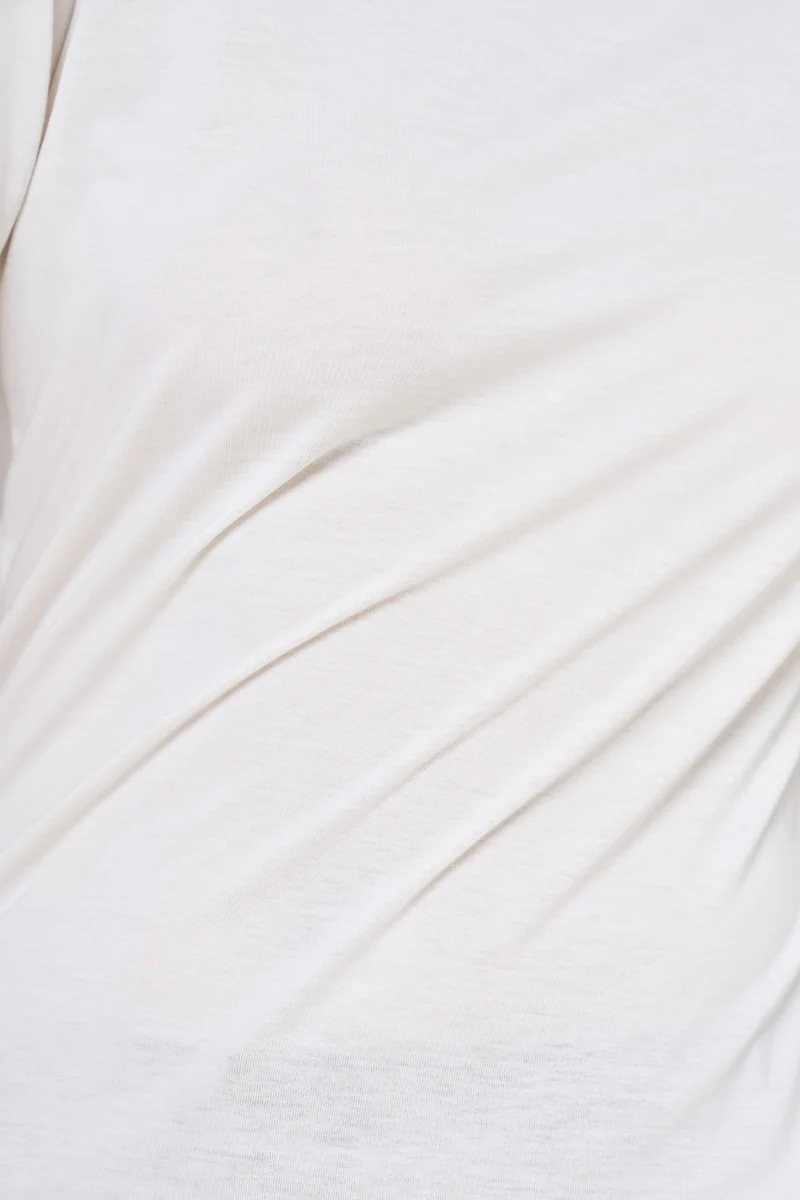 The Unisex Lightweight T-Shirt - Off White