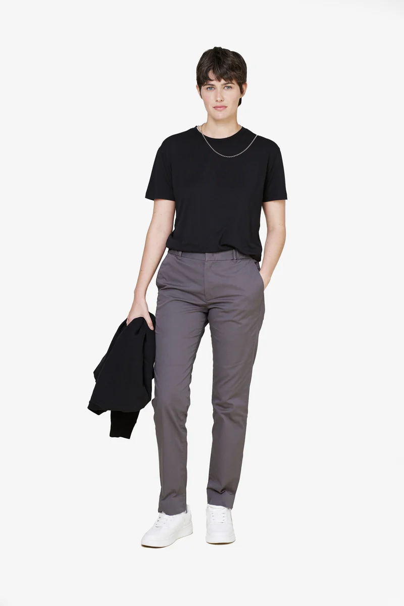The Unisex Lightweight T-Shirt - Black