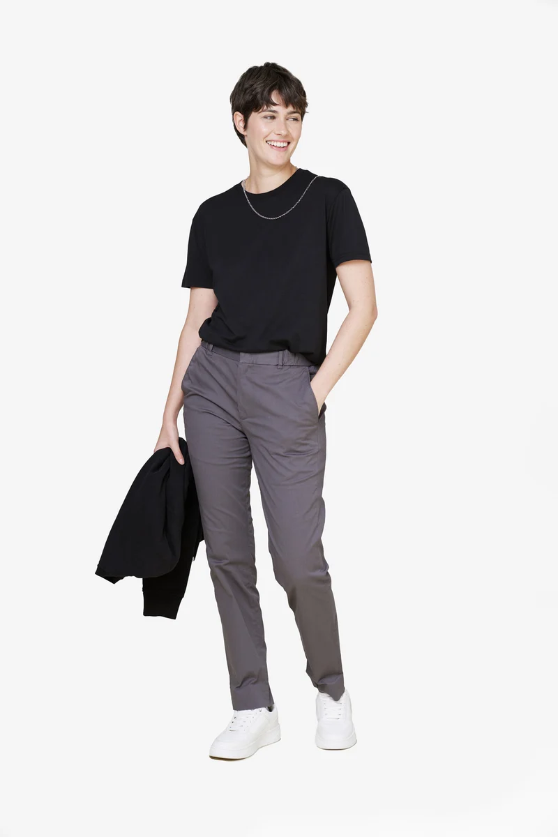The Unisex Lightweight T-Shirt - Black
