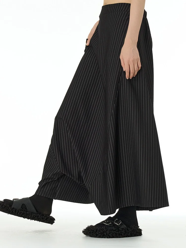 Deep Harem Capri Trousers – Pinstripe