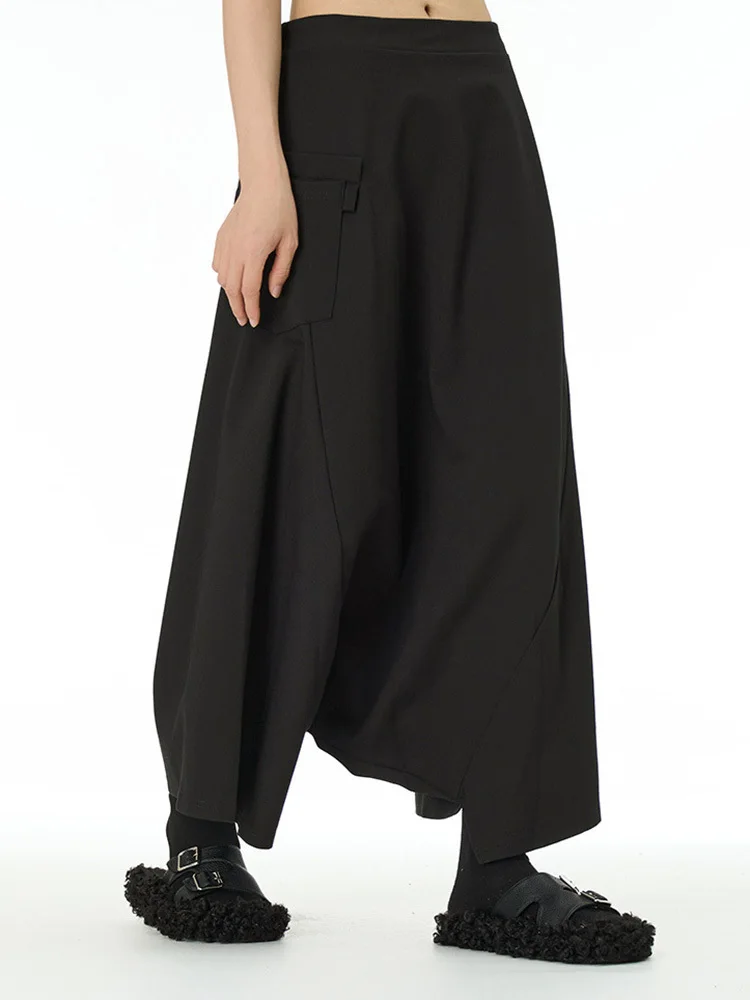 Deep Harem Capri Trousers – Black