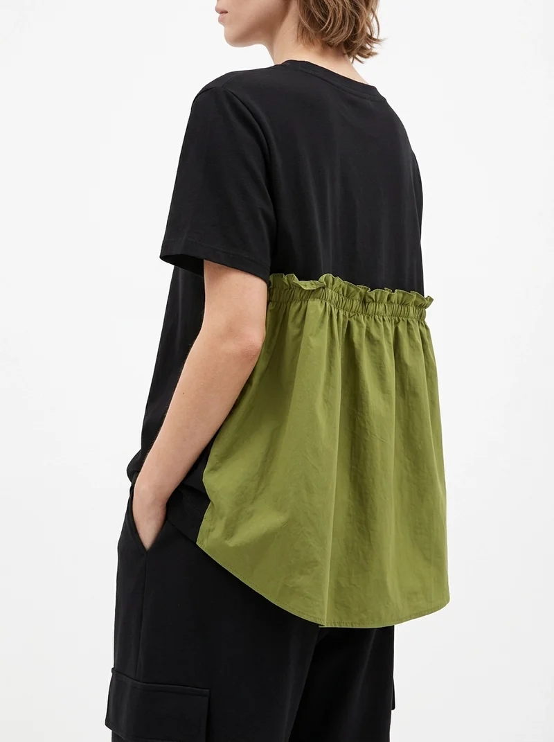 Contrast Panel Minimalist T-Shirt