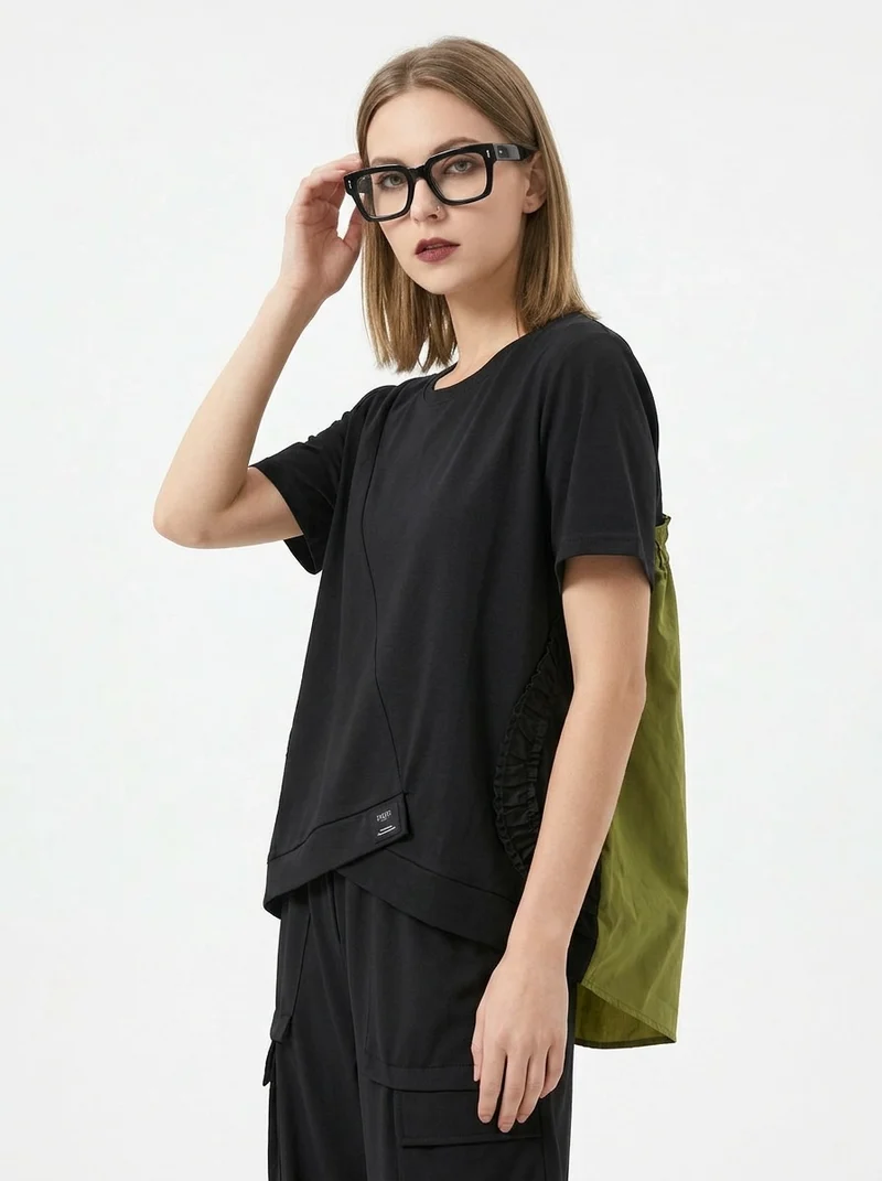 Contrast Panel Minimalist T-Shirt