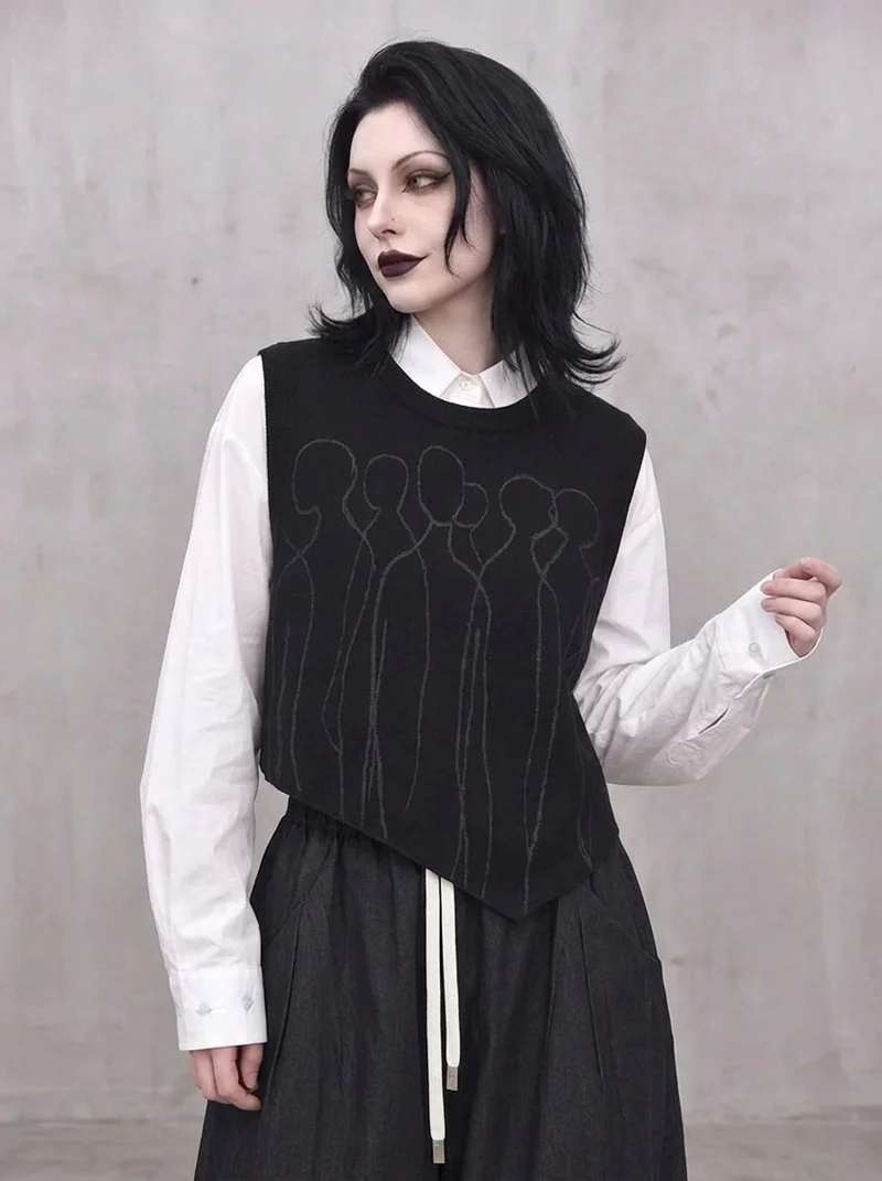 Tonal Figure Knitted Vest – Asymmetric Minimal Goth Sleeveless Knit in Black