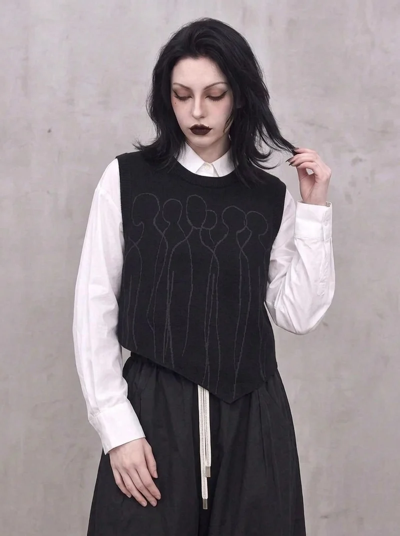 Tonal Figure Knitted Vest – Asymmetric Minimal Goth Sleeveless Knit in Black