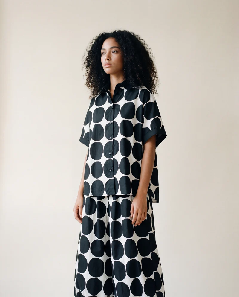Chic Polka Dot Maxi Shirt-Blouse - Oversized Comfort & Style
