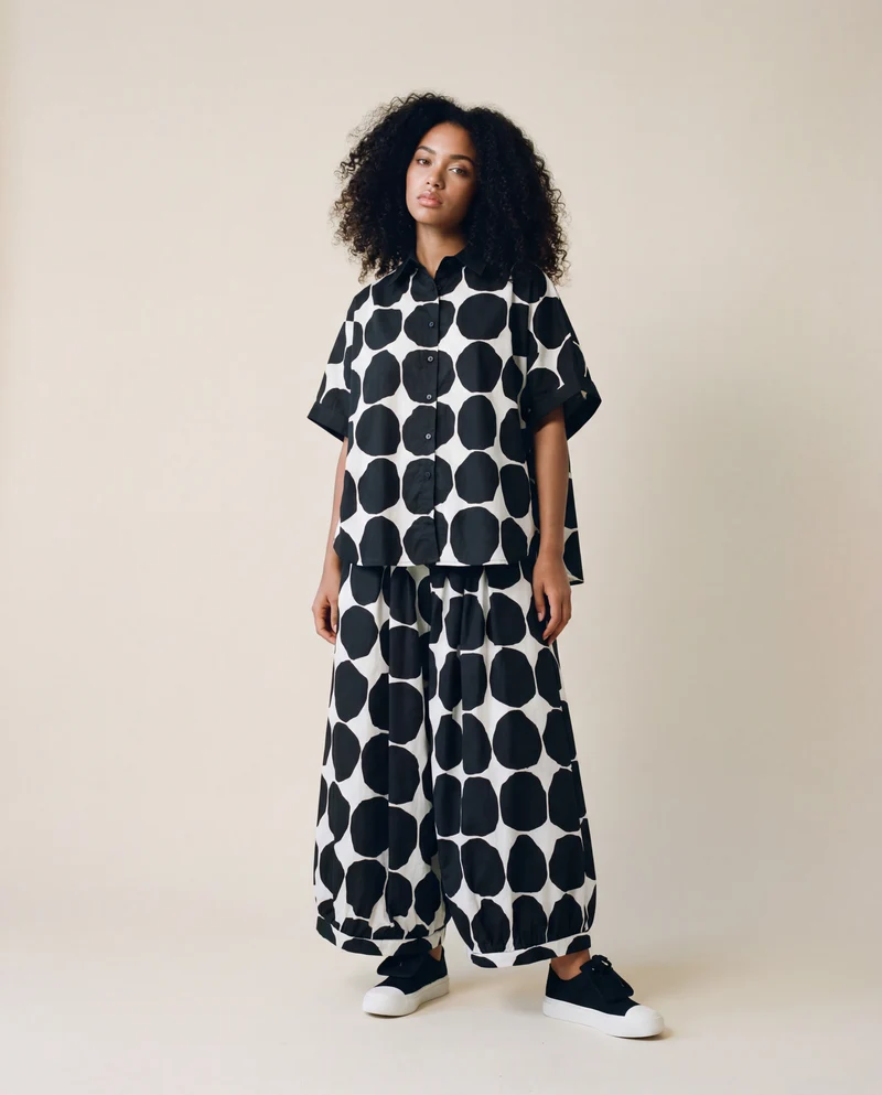 Chic Polka Dot Maxi Shirt-Blouse - Oversized Comfort & Style