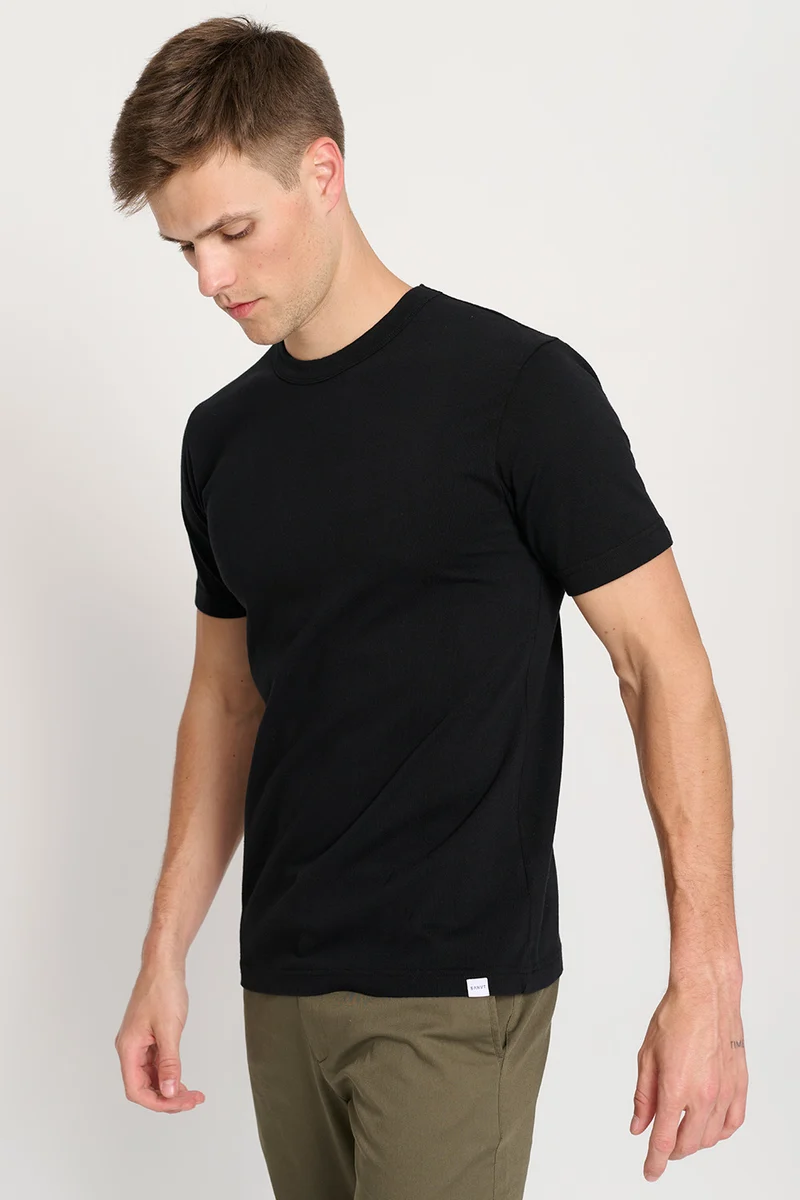 The Heavyweight T-Shirt - Black