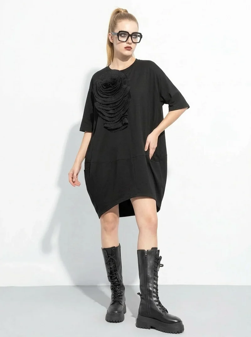 Simple Moderne Black Sculptural Flower Dress – Minimal Goth Oversized Statement Tunic