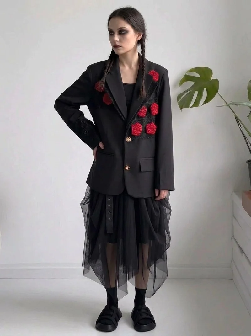 Rose Appliqué Blazer – Gothic Tailoring Statement