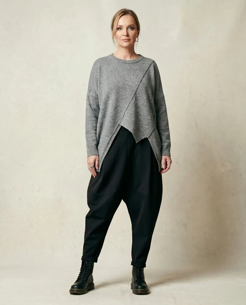 Street Style Black Harem Trousers with Relaxed Fit and Modern Edge