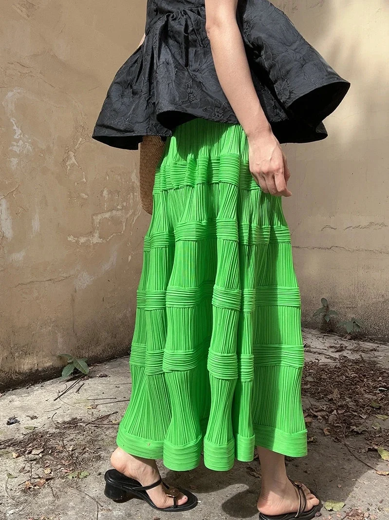 Pleated Pattern Green Skirt
