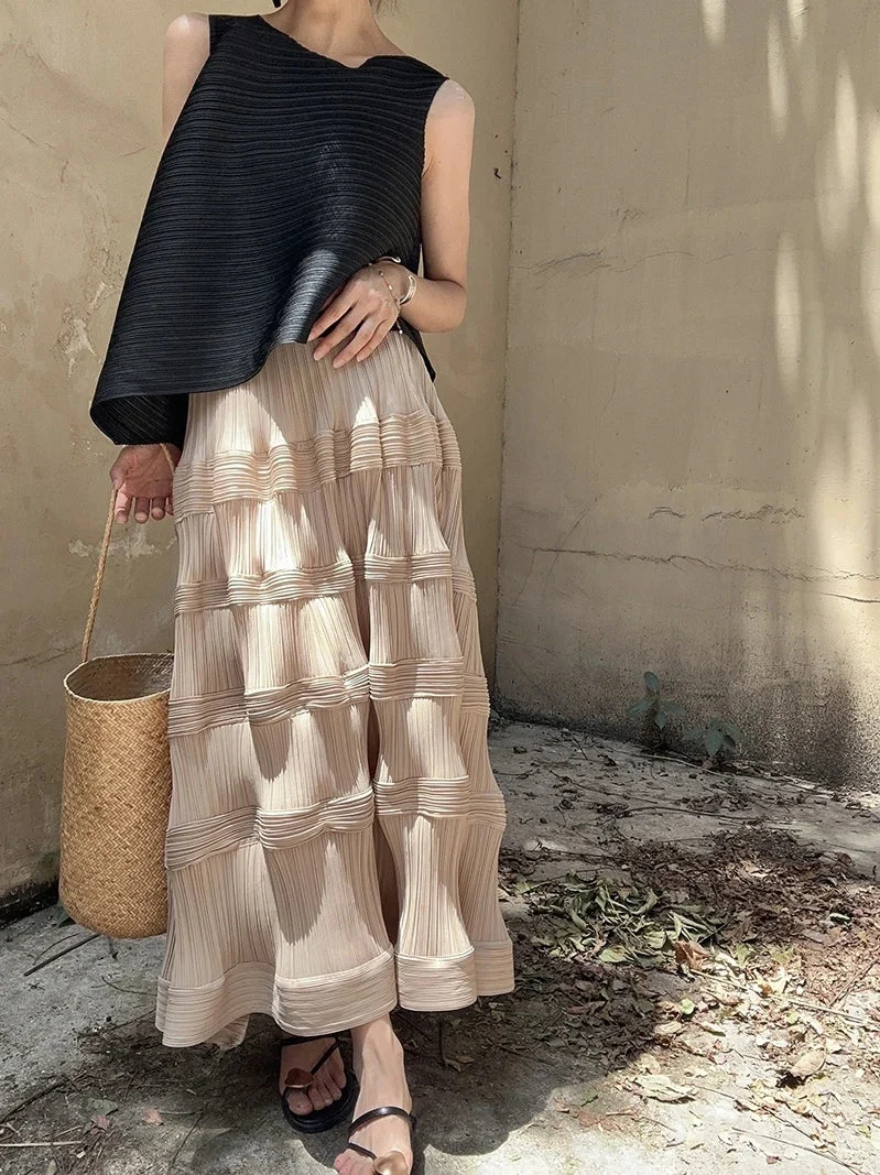 Pleated Pattern Khaki Skirt