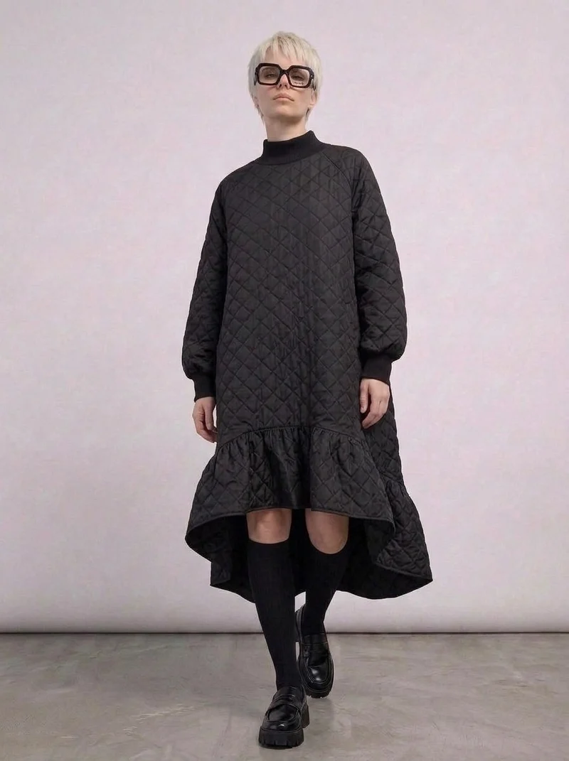 Quilted Winter Dress with Turtleneck and Knitted Cuffs - Warm and Stylish Mid-Calf Design