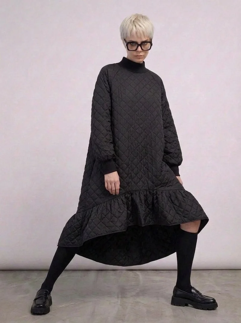 Quilted Winter Dress with Turtleneck and Knitted Cuffs - Warm and Stylish Mid-Calf Design