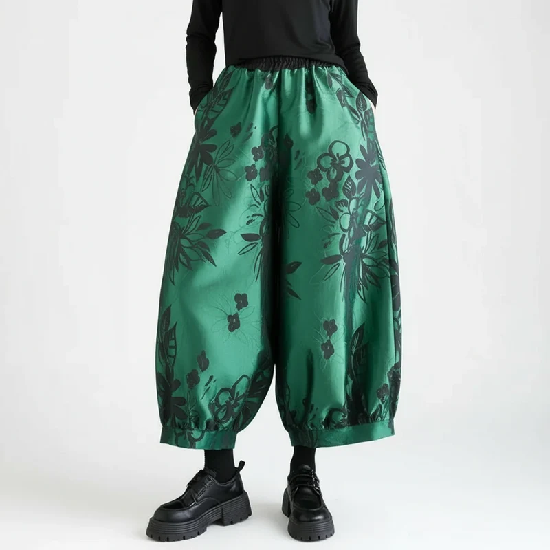 Re-launch Elegant Floral Lantern Pants in Green with Pocket Detail – Relaxed Fit for Modern Style