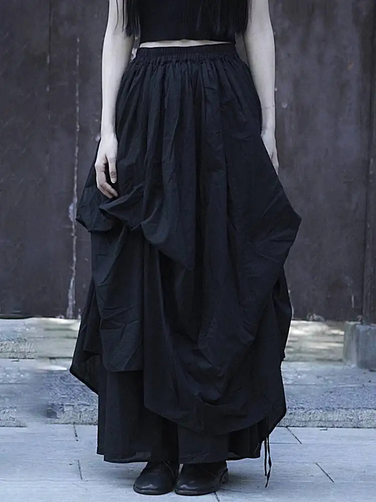 Layered Gothic Skirt – Black / White