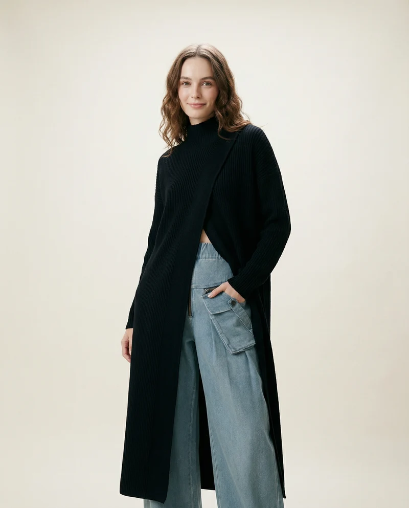 Asymmetrical Split Turtleneck Pullover - Oversized Fit, Cozy Winter Essential