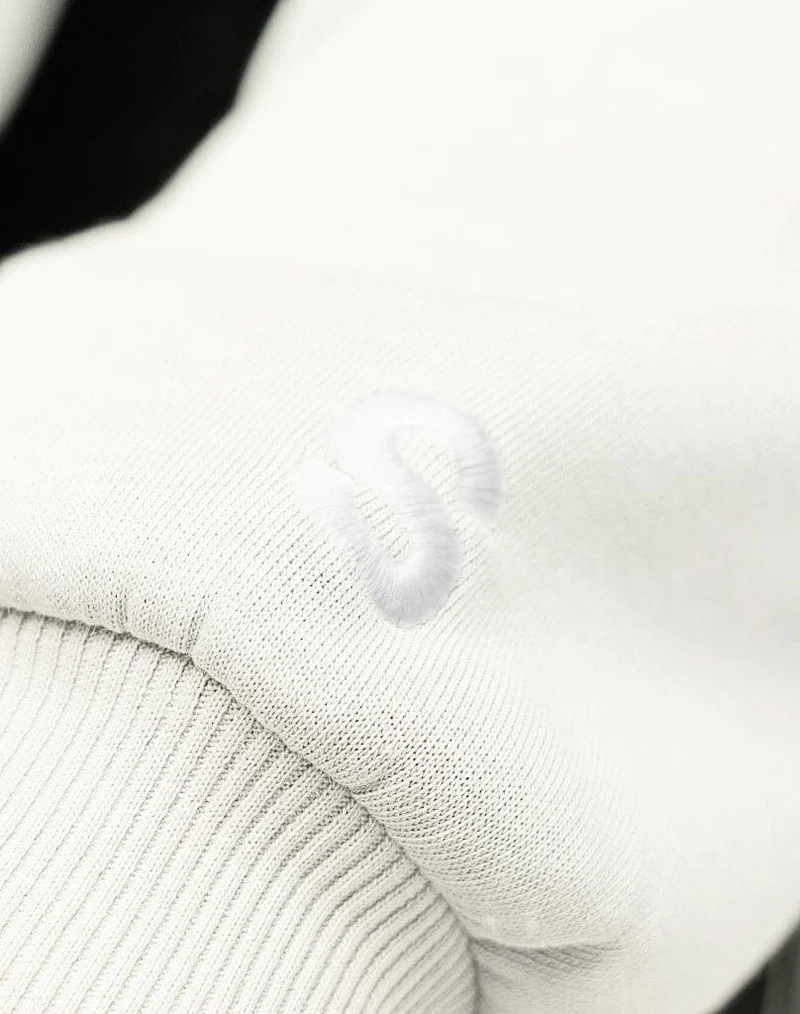 BASIC SWEATER (CREAM WHITE)