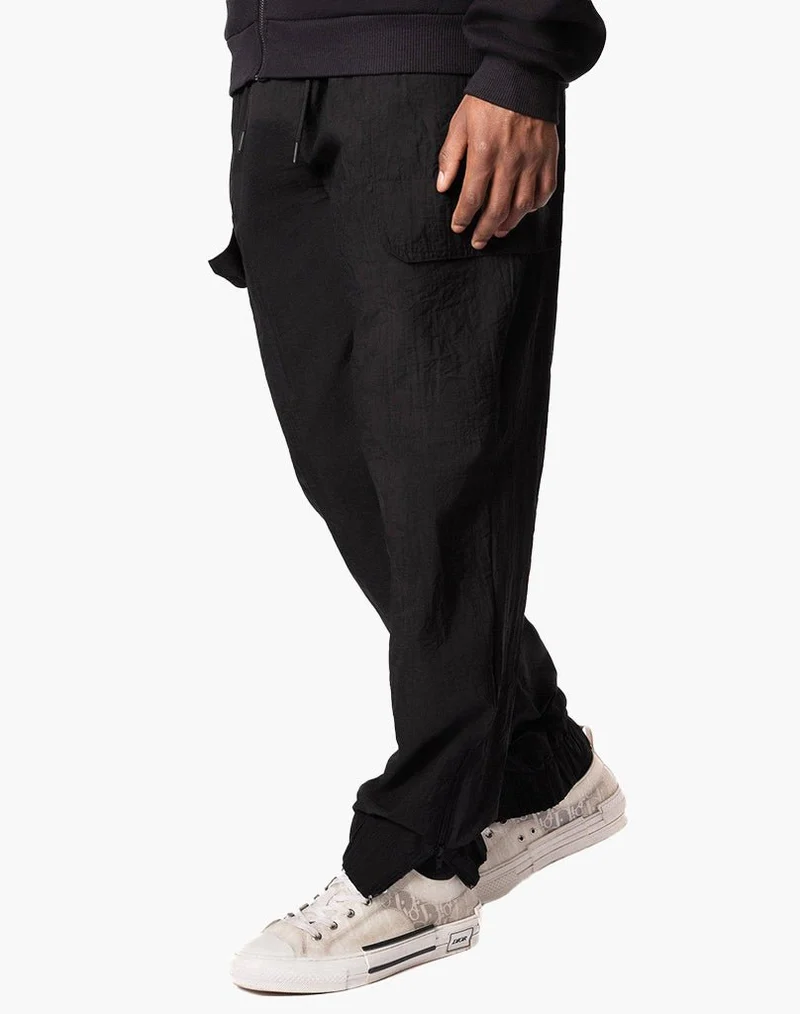 BLACK CARGOPANTS