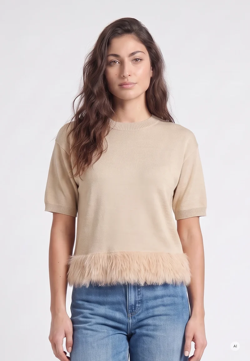 Pull à ourlet en fausse fourrure